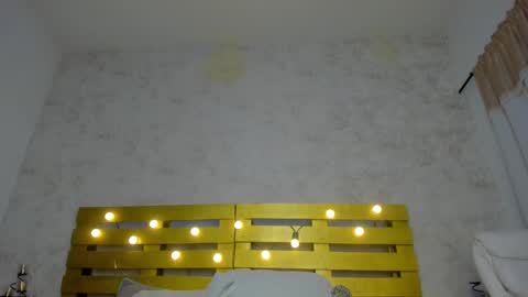 Snapshot of bonnie_sm chatting on 23, 11, 2025 Bonnie online show from 23, 11, 2025