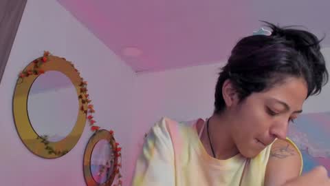 Snapshot of bonniecute_ chatting on 14, 1, 2025 online show from 14, 1, 2025