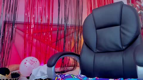 Snapshot of bonniecute_ chatting on 15, 2, 2025 online show from 15, 2, 2025
