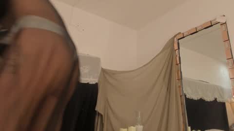 Snapshot of bonniecute_ chatting on 18, 9, 2025 online show from 18, 9, 2025