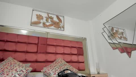   online show from 22, 5, 2026