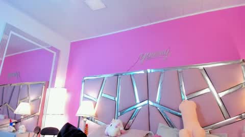 Bonnie  online show from 11, 3, 2025