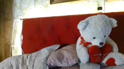 Queen Bon Vivantt online show from 3, 12, 2024