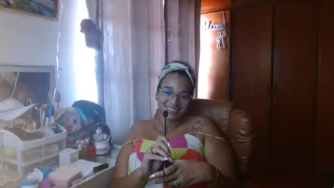 Queen Bon Vivantt online show from 21, 1, 2025