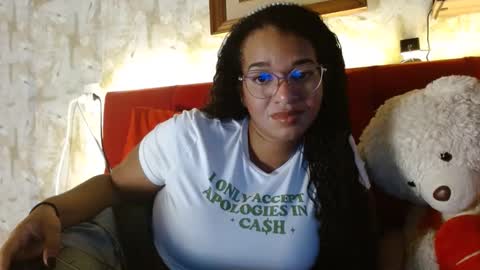 Queen Bon Vivantt online show from 13, 2, 2025