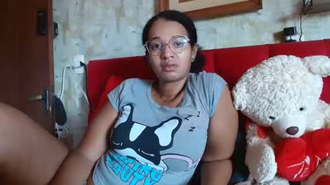 Queen Bon Vivantt online show from 14, 2, 2025