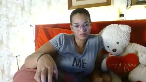 Queen Bon Vivantt online show from 18, 2, 2025