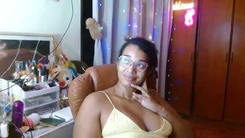 Queen Bon Vivantt online show from 6, 3, 2025