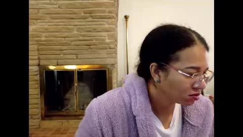 Queen Bon Vivantt online show from 11, 11, 2025