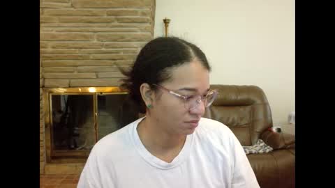 Queen Bon Vivantt online show from 14, 11, 2025