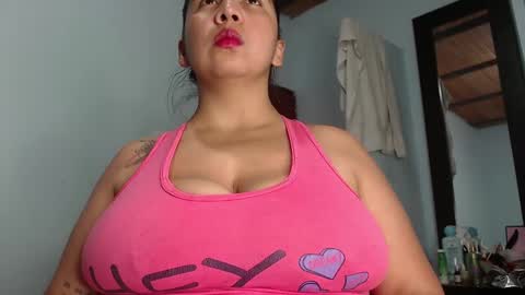Snapshot of boobs_helling_ chatting on 20, 12, 2024 Luciana independent model online show from 20, 12, 2024