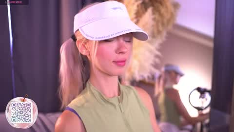 Snapshot of boobybliss chatting on 25, 7, 2026 Alina online show from 25, 7, 2026