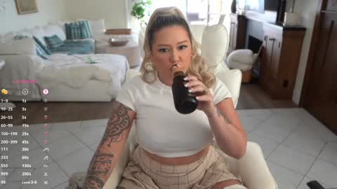 Miley online show from 10, 10, 2025