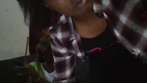 bootie_caramel online show from 5, 3, 2025