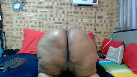 Snapshot of bootytwerkxxx chatting on 3, 5, 2026 bootytwerkxxx online show from 3, 5, 2026