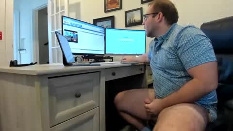 Boredhorndog online show from 28, 1, 2025