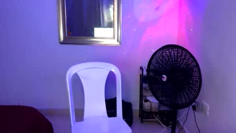 Snapshot of boss_master99 chatting on 11, 5, 2026 Jesus online show from 11, 5, 2026