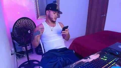 Snapshot of boss_master99 chatting on 20, 5, 2026 Jesus online show from 20, 5, 2026