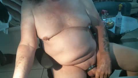 Snapshot of bottomguy33540 chatting on 8, 9, 2025 BAM online show from 8, 9, 2025