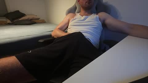 Snapshot of bottomtsinner chatting on 2, 7, 2026 bottomtsinner online show from 2, 7, 2026