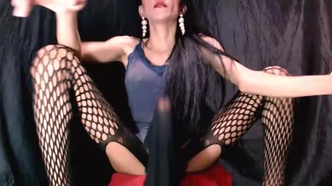 A M A N D A  MONSTERCOCK online show from 20, 1, 2025