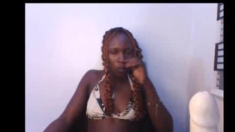 Snapshot of bouncybunnyxx chatting on 21, 10, 2025 bouncybunnyxx online show from 21, 10, 2025