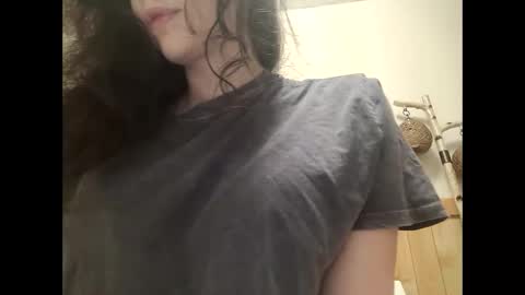 Snapshot of bouncyqueenmajesty chatting on 25, 9, 2025 Bouncy Queen Majesty online show from 25, 9, 2025