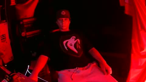 Bowerboi1217 online show from 20, 11, 2025