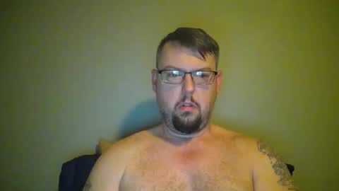 bowtieguy84 online show from 13, 4, 2026