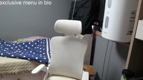 Snapshot of boxman556990 chatting on 28, 10, 2025 boxman556990 online show from 28, 10, 2025