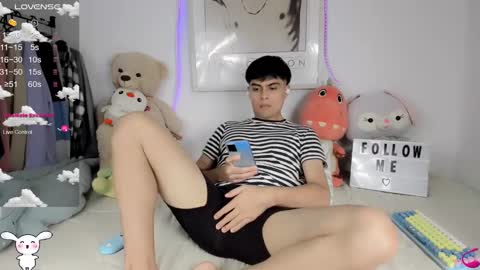 Aaron online show from 16, 2, 2025