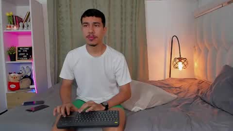 Snapshot of boy_jerry chatting on 12, 7, 2026 boy_jerry online show from 12, 7, 2026