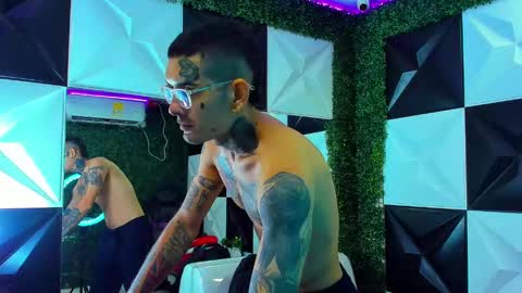 Snapshot of boy_tatto777 chatting on 18, 9, 2025 boy_tatto777 online show from 18, 9, 2025