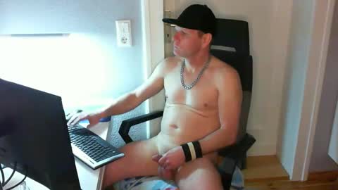 Snapshot of boycatcher chatting on 9, 2, 2025 Julian online show from 9, 2, 2025