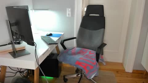 Julian online show from 13, 3, 2026