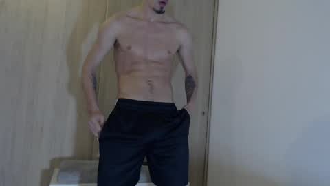 Felipe  online show from 8, 4, 2026