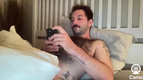 Snapshot of boyfriend_shrapnel chatting on 10, 9, 2025 boyfriend_shrapnel online show from 10, 9, 2025