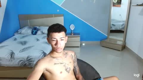 Snapshot of boyhot_sw chatting on 29, 1, 2025 boyhot_sw online show from 29, 1, 2025