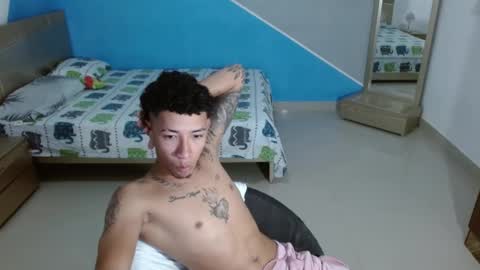 Snapshot of boyhot_sw chatting on 12, 2, 2025 boyhot_sw online show from 12, 2, 2025