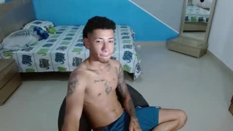 Snapshot of boyhot_sw chatting on 13, 2, 2025 boyhot_sw online show from 13, 2, 2025