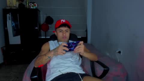 Snapshot of boylatin_777 chatting on 22, 1, 2025 miguel online show from 22, 1, 2025