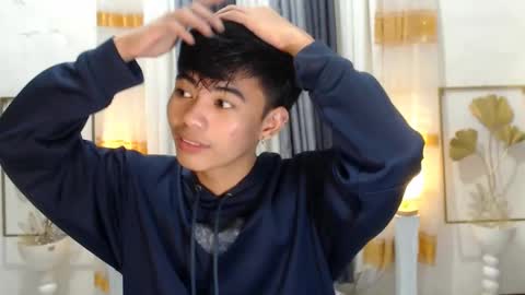 Snapshot of boynextdoor4ux chatting on 12, 12, 2024 HI IM JAMES DONT FORGET GIVE ME THUMBS UP AND JOIN TO MY FANCLUB online show from 12, 12, 2024