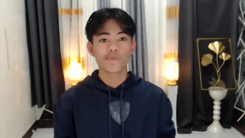 Snapshot of boynextdoor4ux chatting on 5, 1, 2025 HI IM JAMES DONT FORGET GIVE ME THUMBS UP AND JOIN TO MY FANCLUB online show from 5, 1, 2025