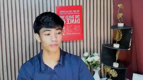 Snapshot of boynextdoor4ux chatting on 8, 9, 2025 HI IM JAMES DONT FORGET GIVE ME THUMBS UP AND JOIN TO MY FANCLUB online show from 8, 9, 2025