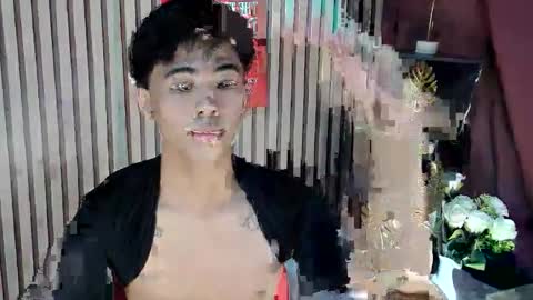 Snapshot of boynextdoor4ux chatting on 14, 9, 2025 HI IM JAMES DONT FORGET GIVE ME THUMBS UP AND JOIN TO MY FANCLUB online show from 14, 9, 2025