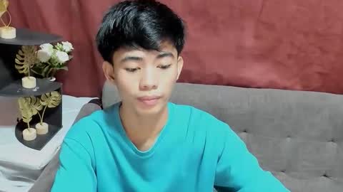 Snapshot of boynextdoor4ux chatting on 23, 9, 2025 HI IM JAMES DONT FORGET GIVE ME THUMBS UP AND JOIN TO MY FANCLUB online show from 23, 9, 2025