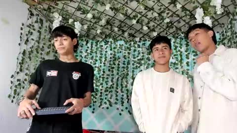 boys4hot_777 online show from 13, 2, 2025