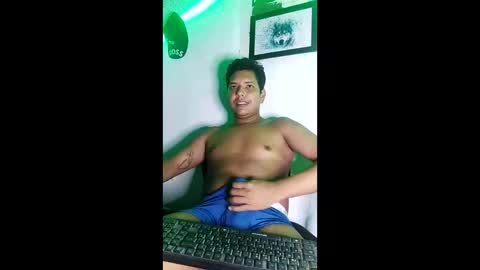 Snapshot of boysex1124 chatting on 25, 4, 2026 andrew online show from 25, 4, 2026