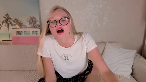 BoysLoveBlondee online show from 24, 9, 2025