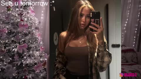 Lana  online show from 29, 12, 2024